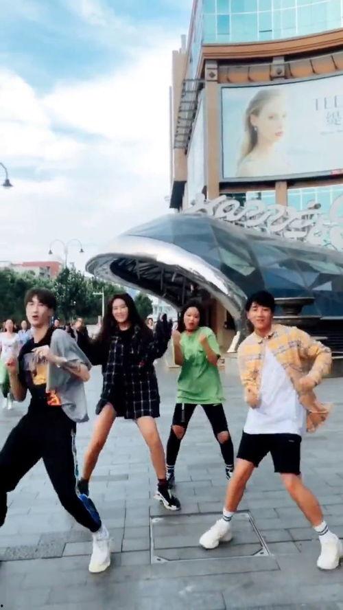 大笑江湖搞笑舞蹈,大笑江湖搞笑舞蹈大揭秘