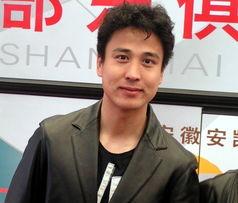 祁宏个人资料,足球生涯辉煌，人生故事感人至深