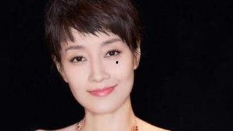 马伊琍资料个人资料体重,优雅辣妈，体重管理的时尚典范